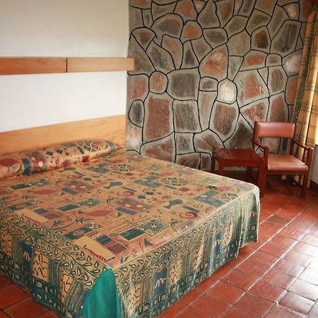 Ngulia Safari Lodge Tsavo Exterior foto
