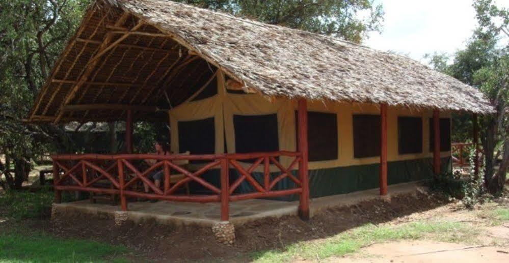 Ngulia Safari Lodge Tsavo Exterior foto