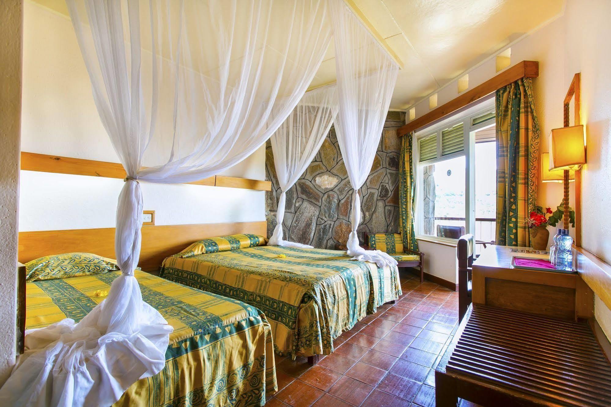 Ngulia Safari Lodge Tsavo Exterior foto